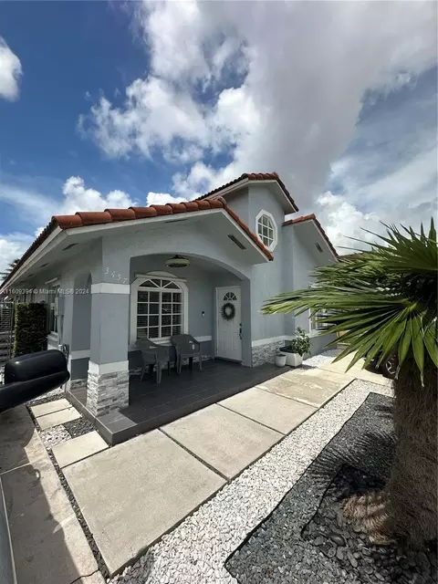 3457 W 74th Pl, Hialeah, FL 33018 photo 3