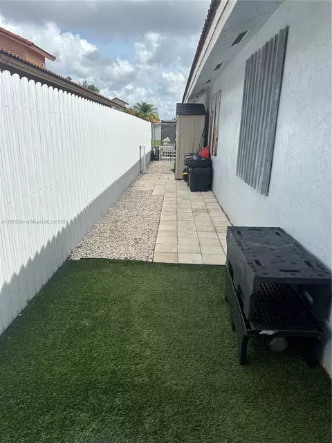 3457 W 74th Pl, Hialeah, FL 33018 photo 8