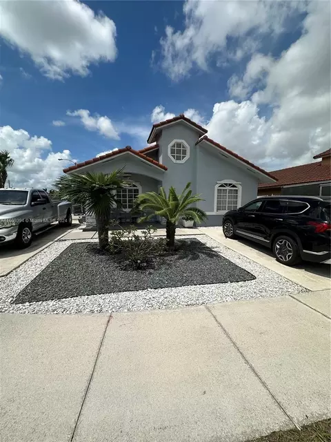 3457 W 74th Pl, Hialeah, FL 33018 photo 2