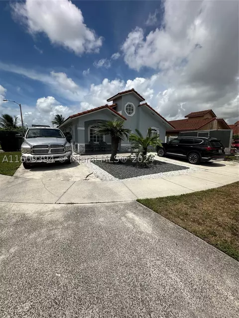 3457 W 74th Pl, Hialeah, FL 33018 photo 1
