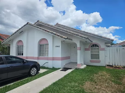 15942 SW 81st Ter, Miami, FL 33193