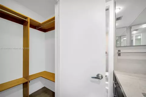 153 Enid Dr #28, Key Biscayne, FL 33149 photo 24