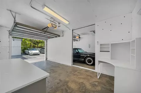 153 Enid Dr #28, Key Biscayne, FL 33149 photo 32