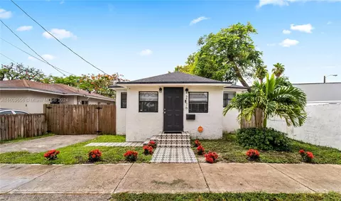 2176 NW 51st St, Miami, FL 33142
