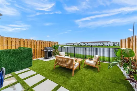 12816 NW 22nd Pl, Miami, FL 33167