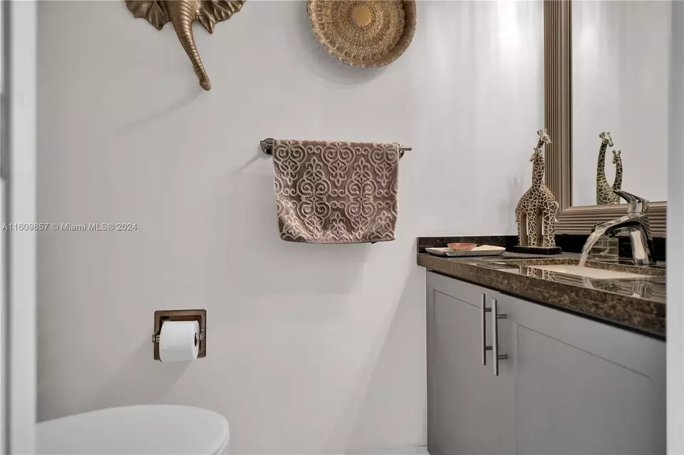 Bath - 15765 SW 153rd Ct, Miami, FL 33187 photo 4 of 4