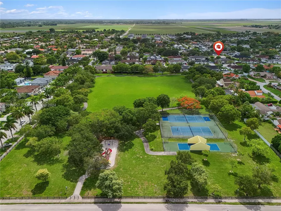 View/Area - 15765 SW 153rd Ct, Miami, FL 33187 photo 8 of 9