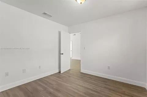 Bedroom - 3172 W 71st Pl, Hialeah, FL 33018 photo 4 of 11
