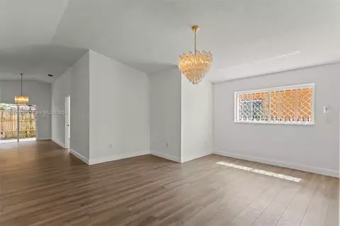 Living - 3172 W 71st Pl, Hialeah, FL 33018 photo 3 of 9