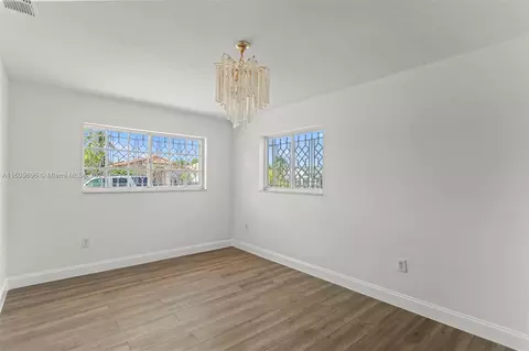Bedroom - 3172 W 71st Pl, Hialeah, FL 33018 photo 6 of 11