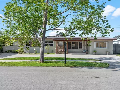 9460 SW 51st Ter, Miami, FL 33165