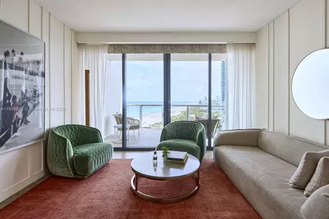 2201 Collins Ave #1718, Miami Beach, FL 33139