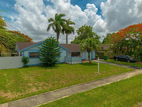 11544 SW 169th Ter, Miami, FL 33157