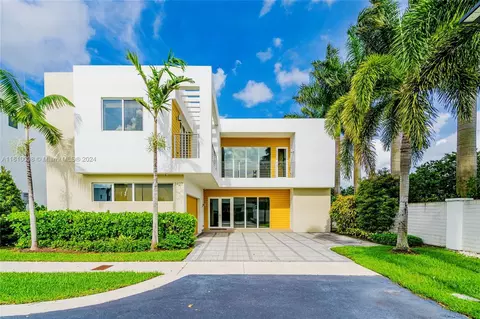 7427 NW 99th Ave, Doral, FL 33178