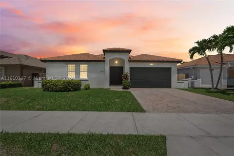 9760 SW 161st Ave, Miami, FL 33196