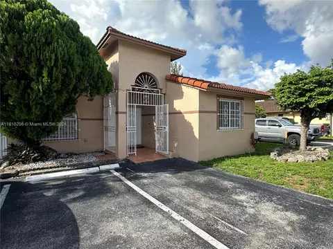 3355 W 68th St #189, Hialeah, FL 33018