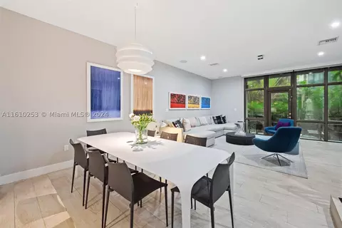 3152 New York St #3152, Miami, FL 33133