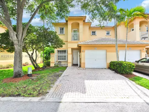 662 NW 170th Ter #662, Pembroke Pines, FL 33028