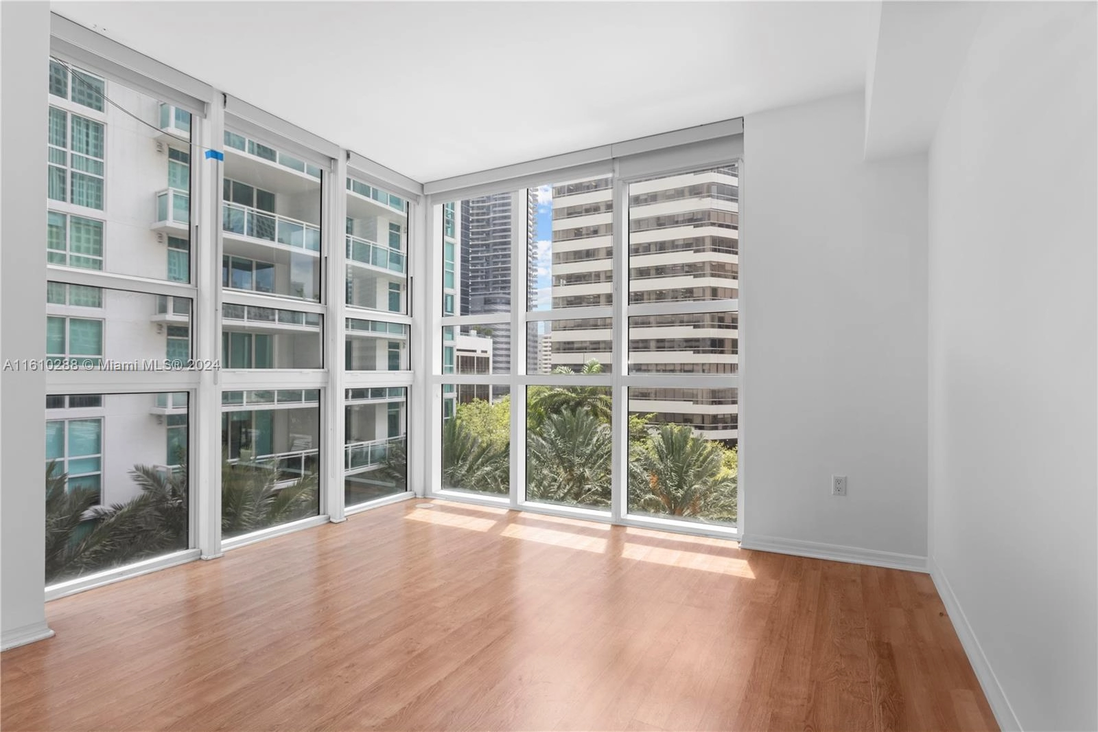950 Brickell Bay Dr Unit 501  