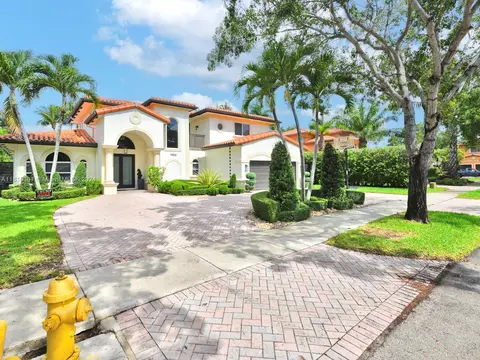 15802 NW 79th Ct, Miami Lakes, FL 33016