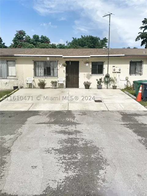 28093 SW 143rd Ct, Homestead, FL 33033