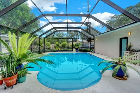 14320 SW 86th Ave, Palmetto Bay, FL 33158