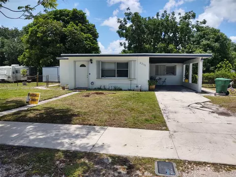 2275 W Bunche Park Dr, Miami Gardens, FL 33054