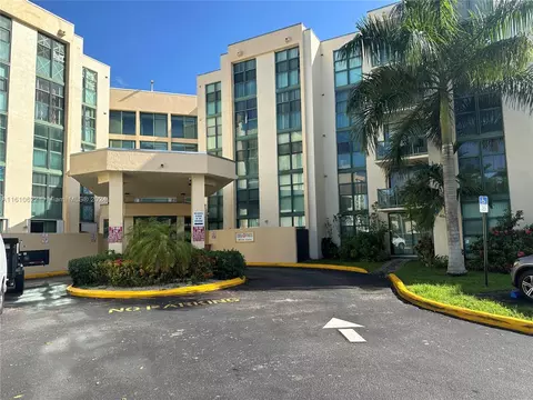 2075 SW 122nd Ave #423, Miami, FL 33175