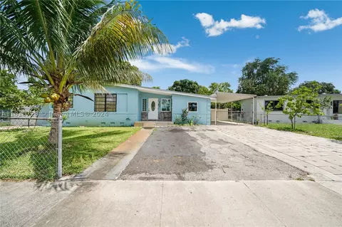 3520 NW 176th St, Miami Gardens, FL 33056