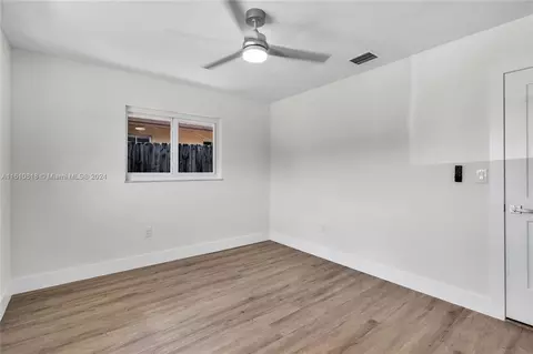 Bedroom - 7845 W 5th Ct, Hialeah, FL 33014 photo 8 of 11
