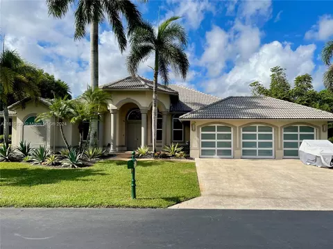 2253 SW 132nd Way, Davie, FL 33325