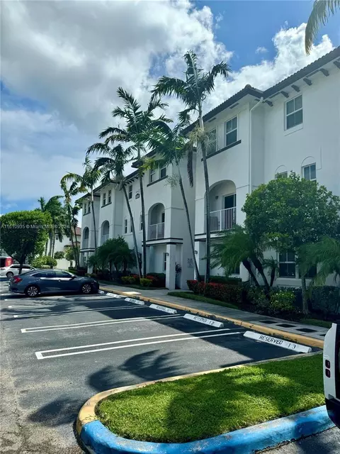 8930 NW 97th Ave #211, Doral, FL 33178