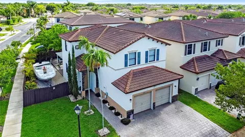 9209 SW 227th Ln, Cutler Bay, FL 33190