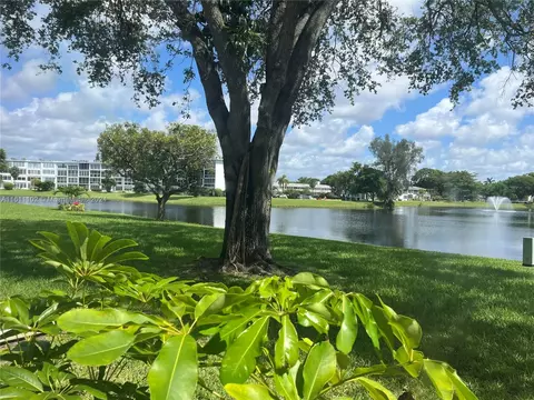 1026 Farnham O #1026, Deerfield Beach, FL 33442
