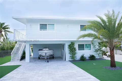 873 Ellen Dr, Key Largo, FL 33037