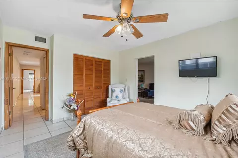 391 E 38th St, Hialeah, FL 33013 photo 20