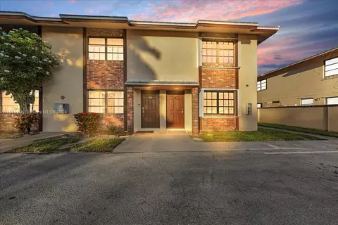 8613 NW 35th St, Coral Springs, FL 33065