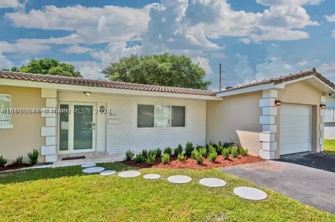 5510 Pierce St, Hollywood, FL 33021