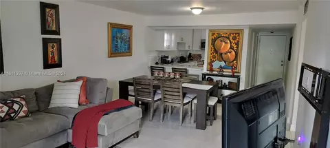 1990 W 56th St #1302, Hialeah, FL 33012