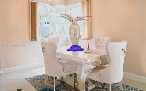 Dining - 20007 NW 58th Pl, Hialeah, FL 33015 photo 2 of 2