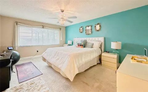 Bedroom - 20007 NW 58th Pl, Hialeah, FL 33015 photo 3 of 6