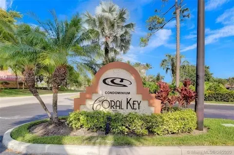 3460 N Pinewalk Dr N #323, Margate, FL 33063