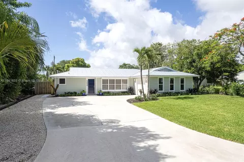 5686 SE Matousek St, Stuart, FL 34997