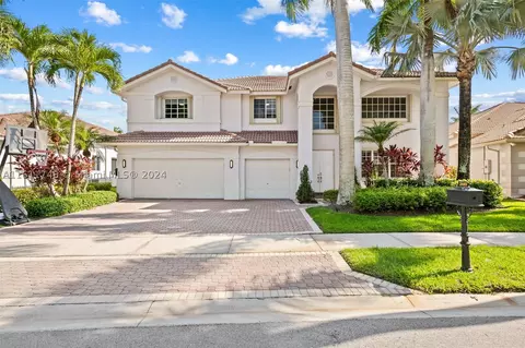 2449 Greenbrier Ct, Weston, FL 33327