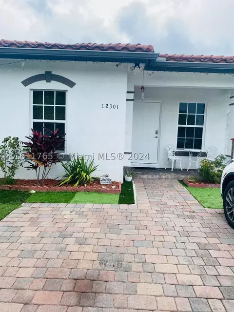12301 SW 214th Ter, Miami, FL 33177