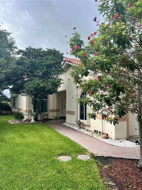 652 W Palm Aire Dr #652, Pompano Beach, FL 33069