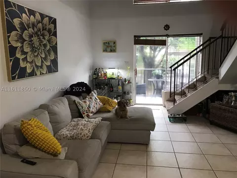 8550 SW 109th Ave #5-211, Miami, FL 33173