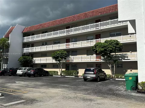 3531 Inverrary Dr #204, Lauderhill, FL 33319