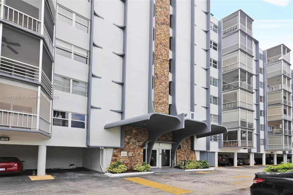 Exterior - 200 Diplomat Pkwy #625, Hallandale Beach, FL 33009 photo 1 of 4