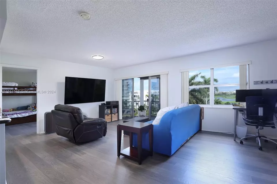 Living - 200 Diplomat Pkwy #625, Hallandale Beach, FL 33009 photo 1 of 2